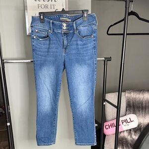 Torrid Light Blue cropped jegging